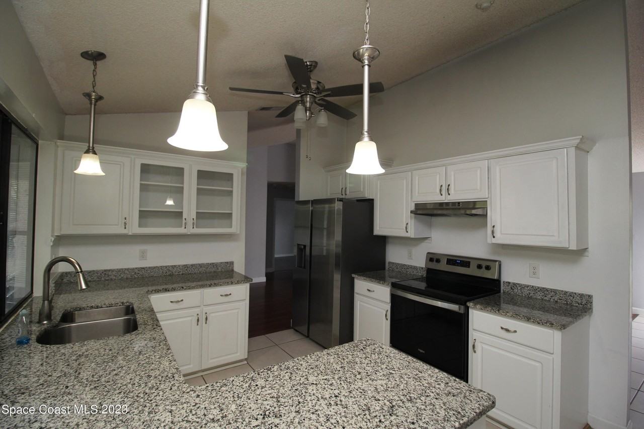 1009 Fairplay Ave Nw - Photo 4 of 20