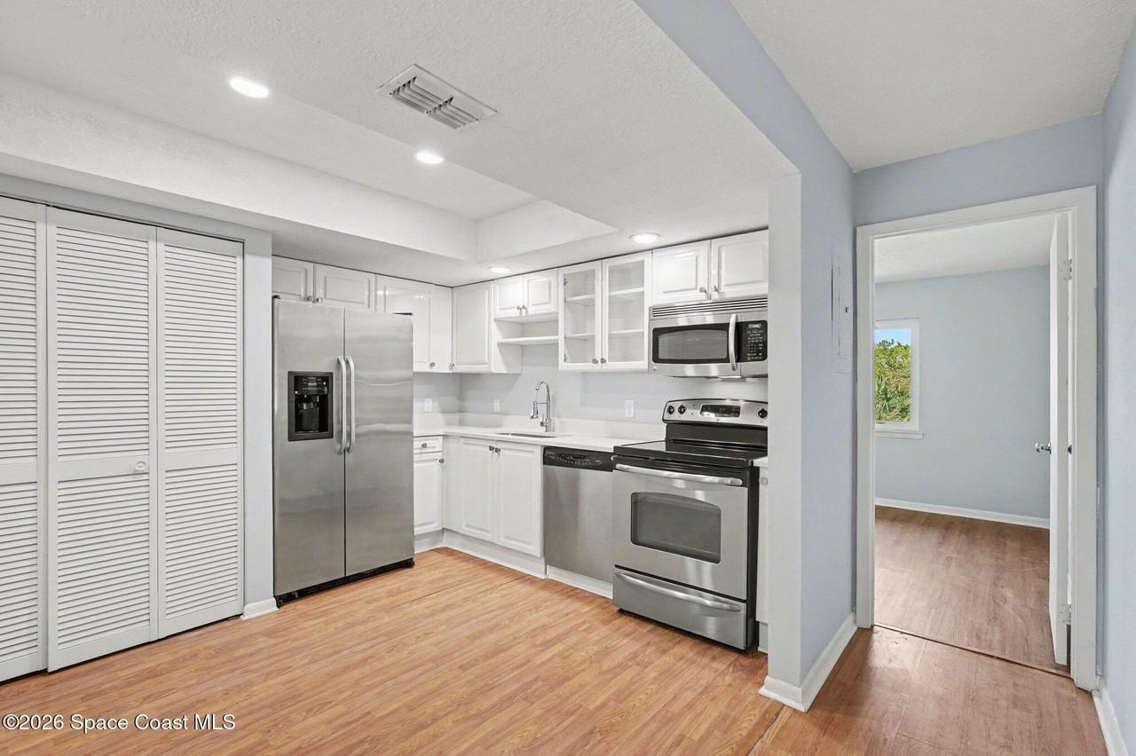 1515 Huntington Ln #128 - Photo 4 of 24