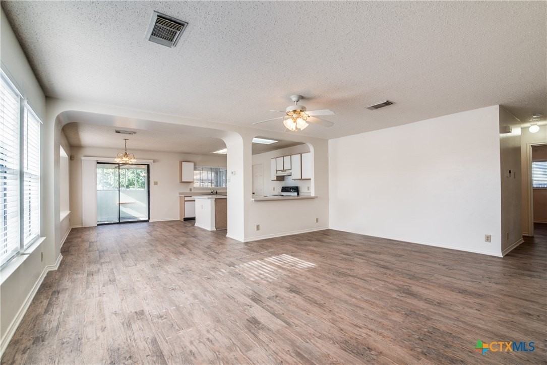 1078 Stone Trl - Photo 7 of 25