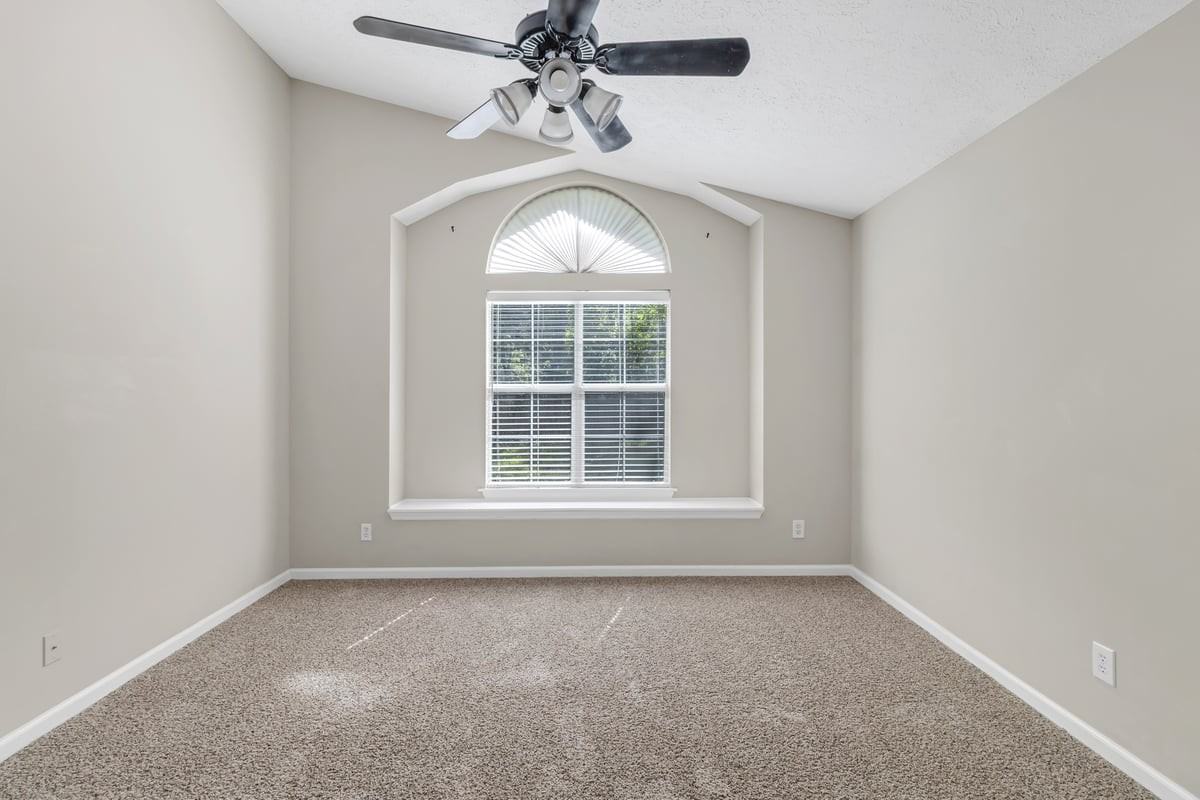 710 Osprey Dr - Photo 2 of 36