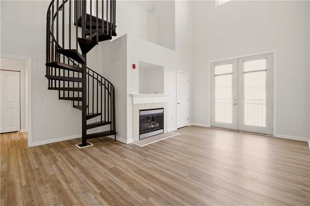 1000 Providence Pl Apt 422 - Photo 4 of 35