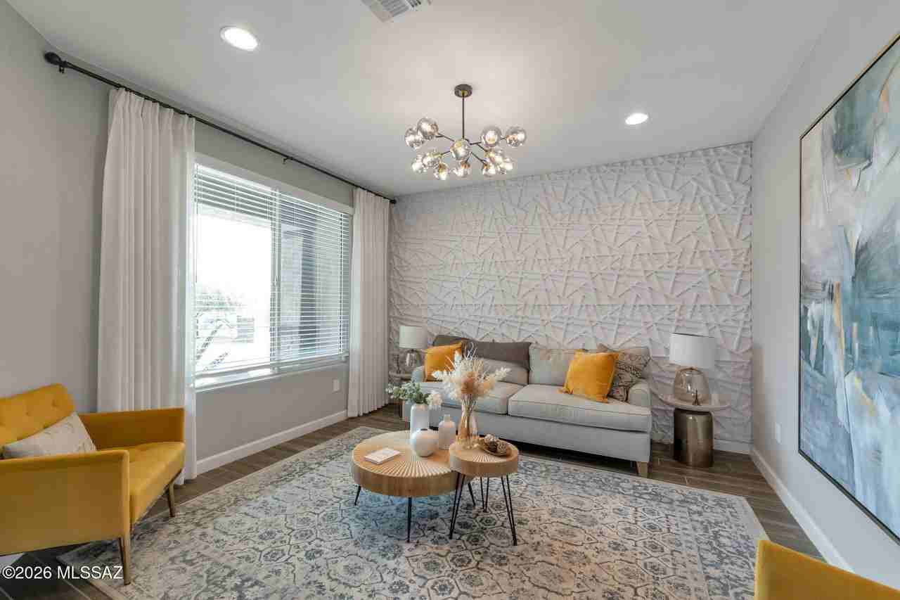 953 E Silver Ray Dr - Photo 3 of 36