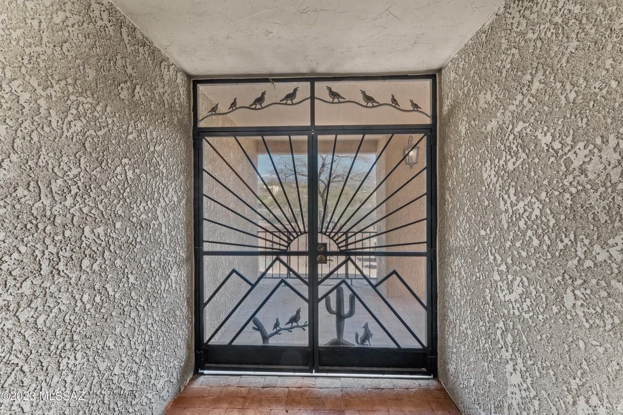 6000 E Calle Ojos Verde - Photo 7 of 37