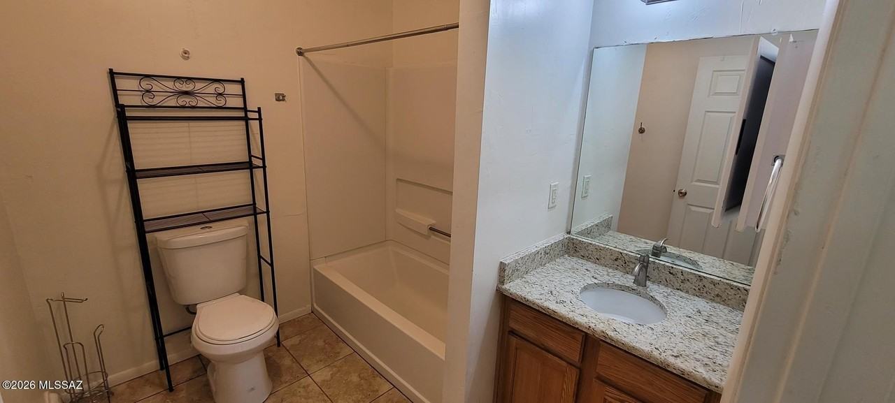 1026 N Catalina Ave - Photo 4 of 7