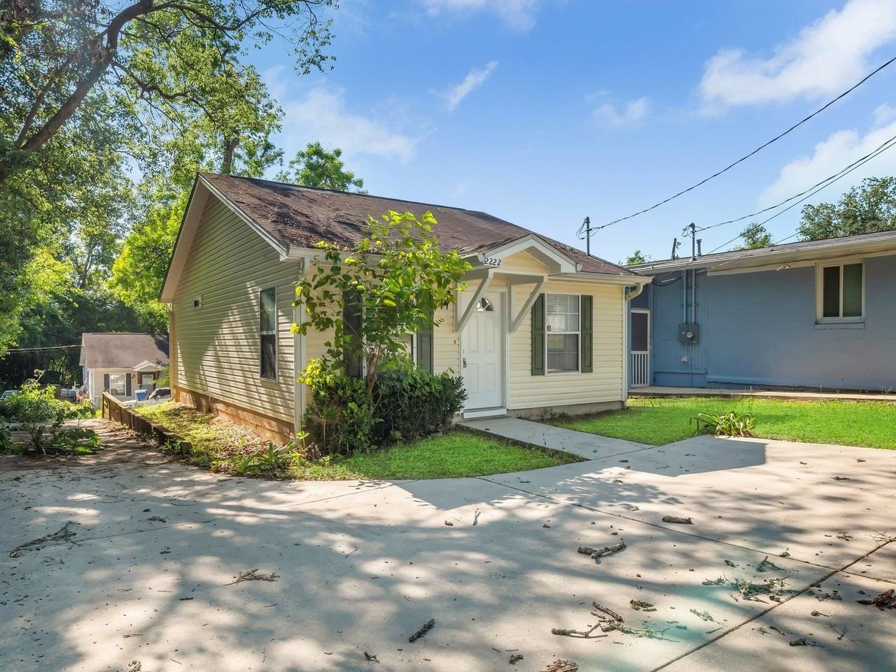 2222 Saint Marks St - Photo 3 of 20