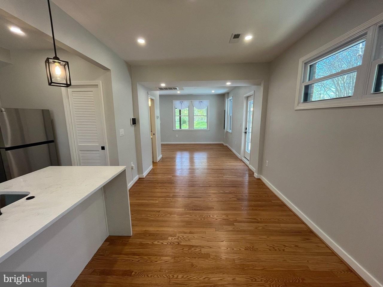 327 Whittier St Nw #A - Photo 7 of 50