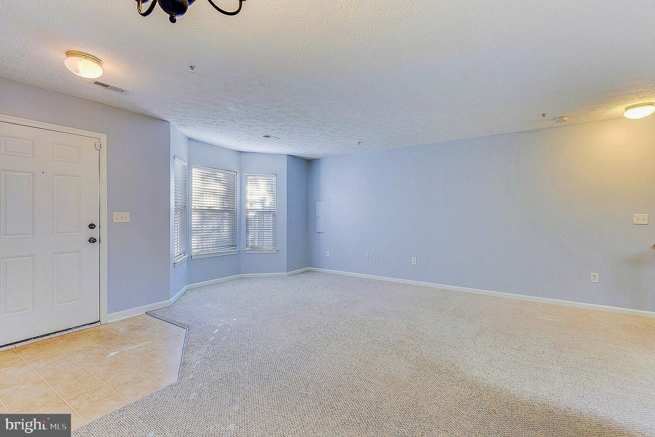 8055 Brookstone Ct - Photo 5 of 18