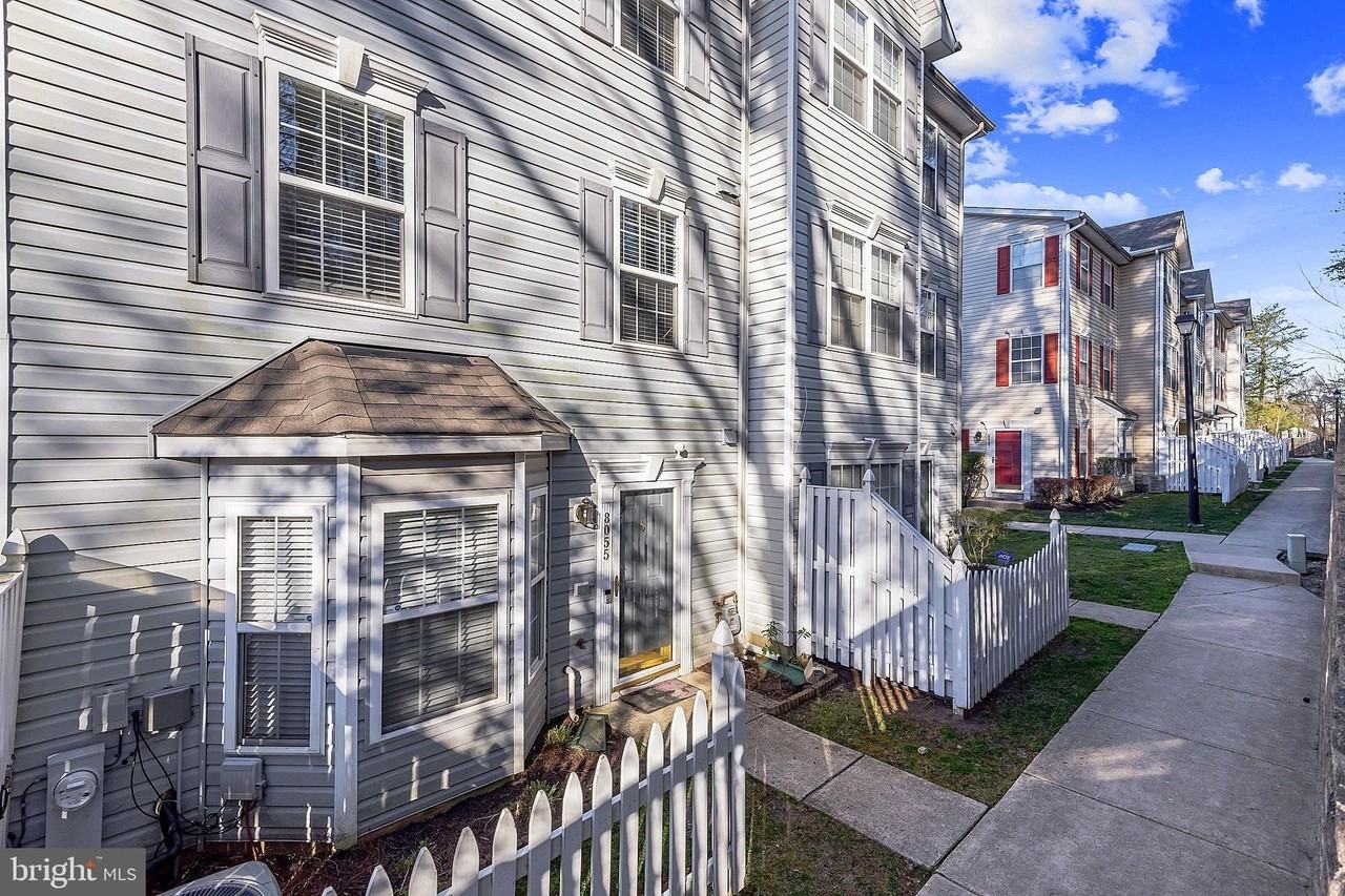 8055 Brookstone Ct - Photo 6 of 18