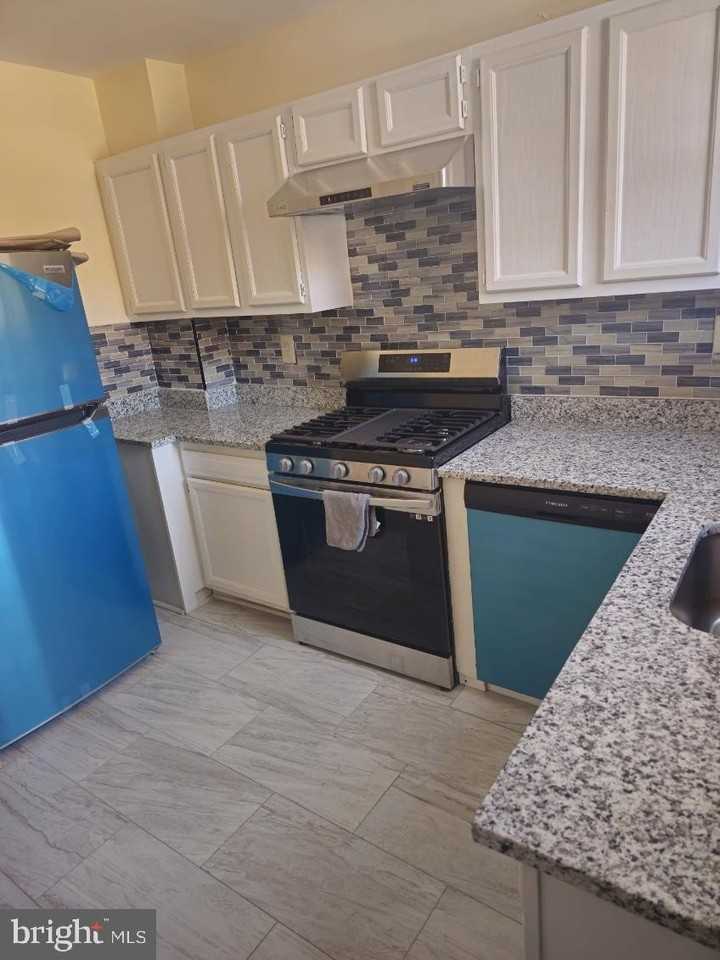 3914 Gelston Dr - Photo 2 of 28