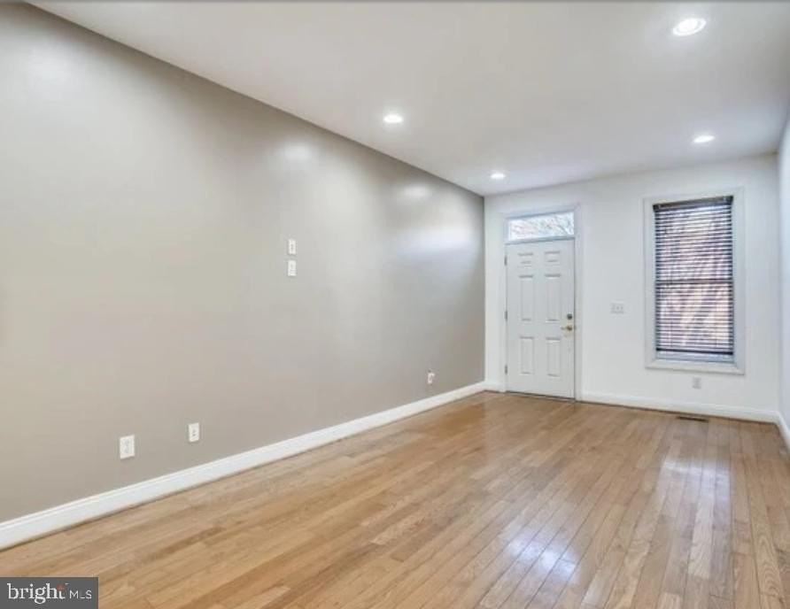 111 E Cross St - Photo 6 of 36