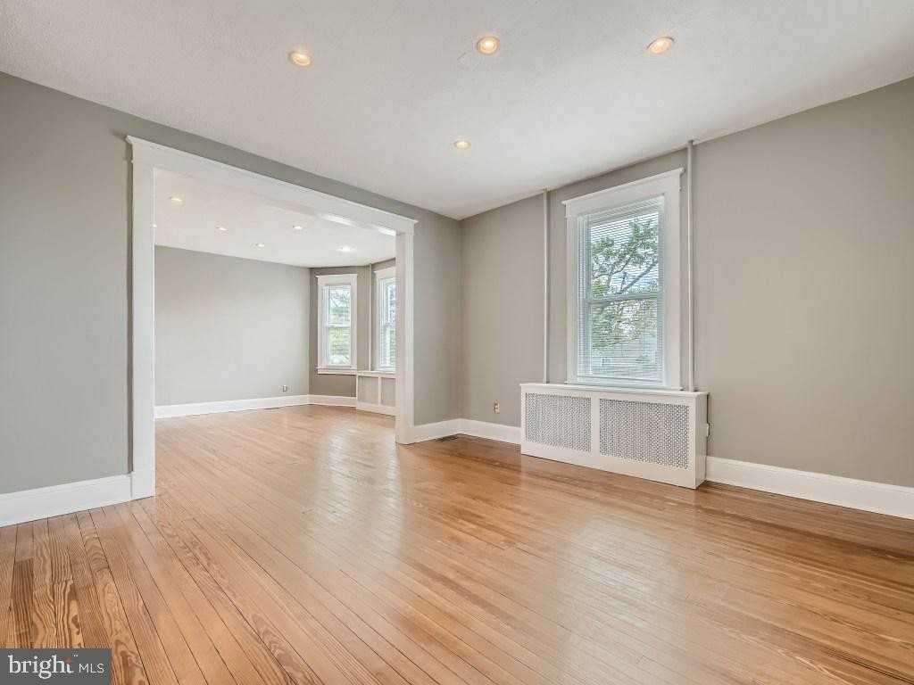 3201 E Joppa Rd - Photo 6 of 28