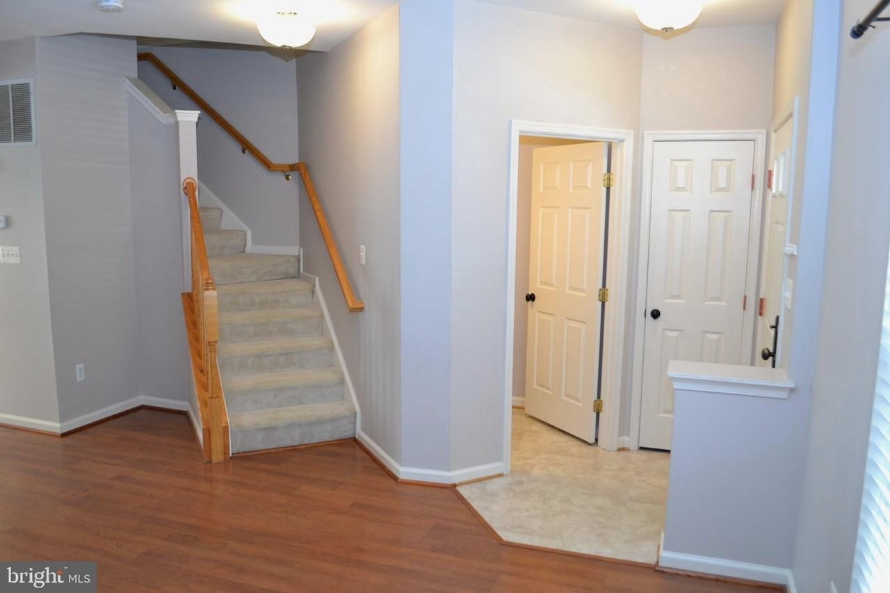 1725 Emory St - Photo 2 of 50