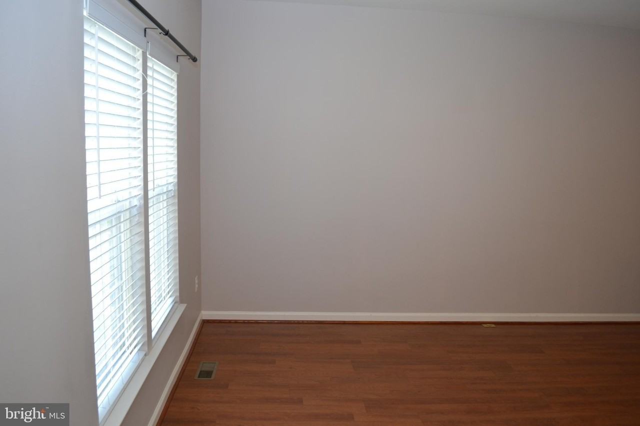 1725 Emory St - Photo 6 of 50