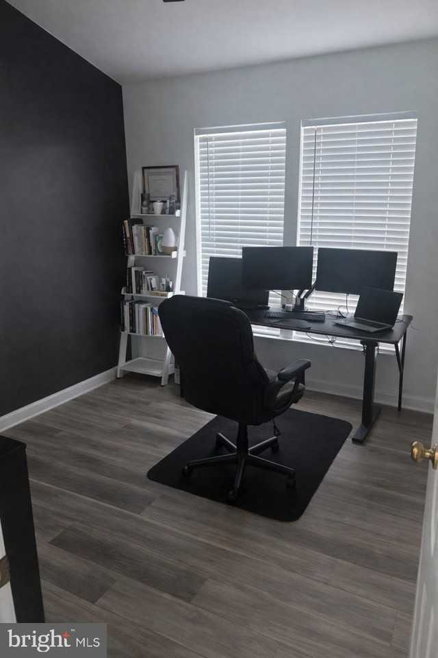 4423 Swindon Ter - Photo 2 of 15