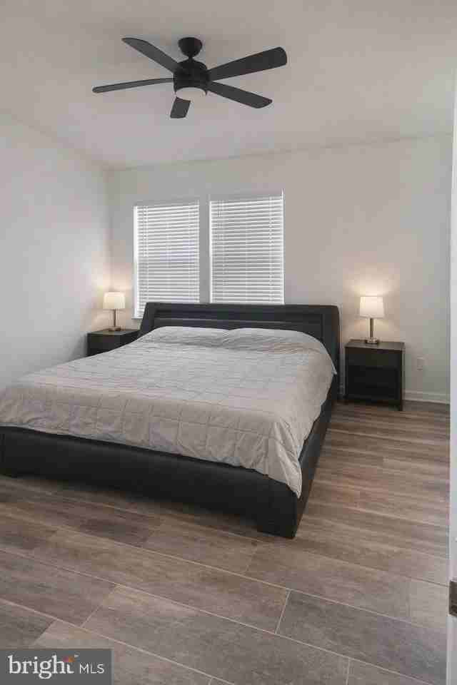 4423 Swindon Ter - Photo 7 of 15