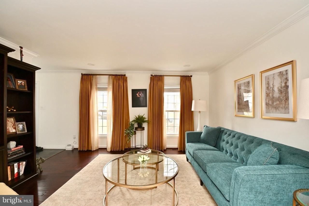 6431 Forest Rd - Photo 5 of 42