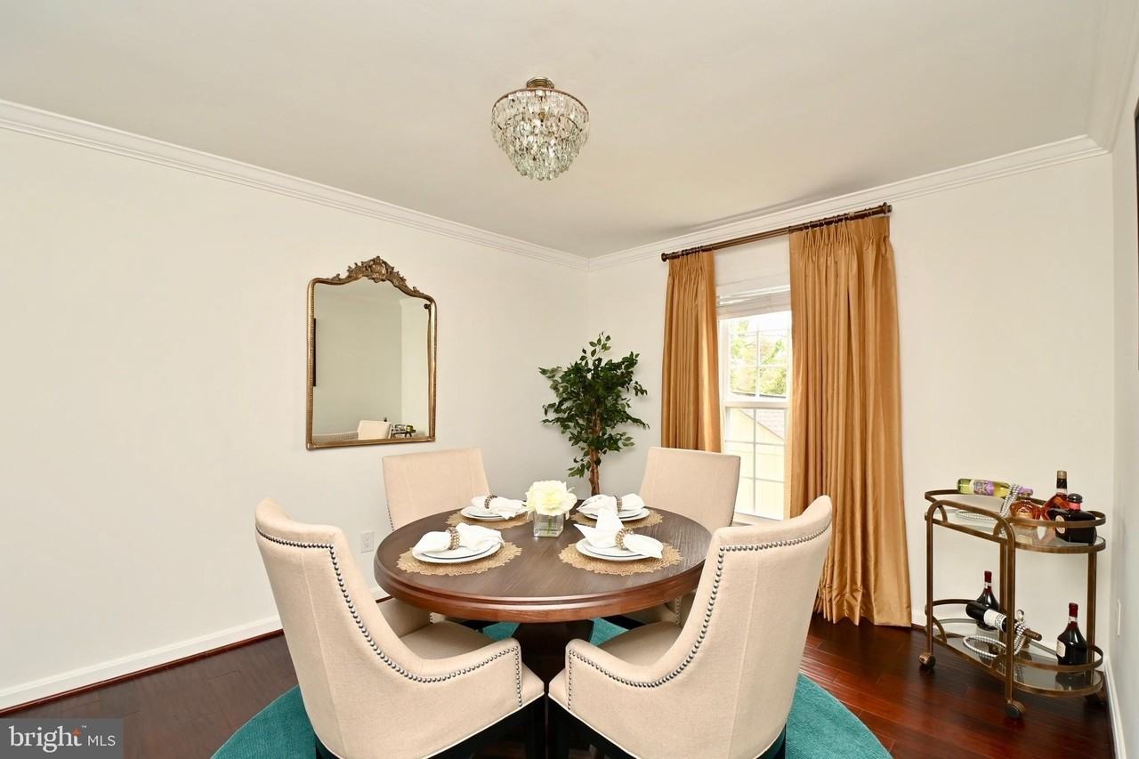 6431 Forest Rd - Photo 7 of 42