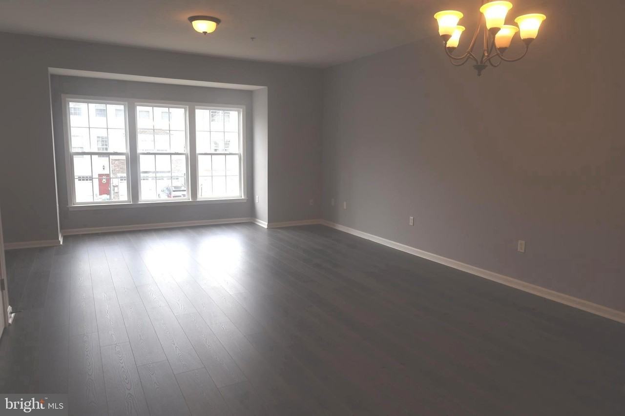 10347 Lantern Ln - Photo 7 of 25