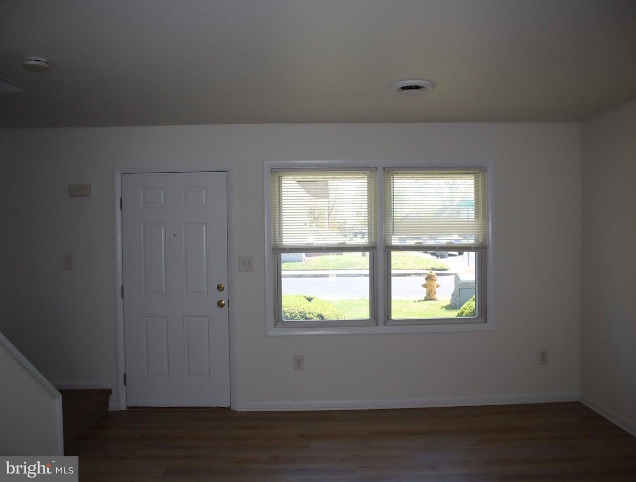 1007 Kent Ave - Photo 4 of 30