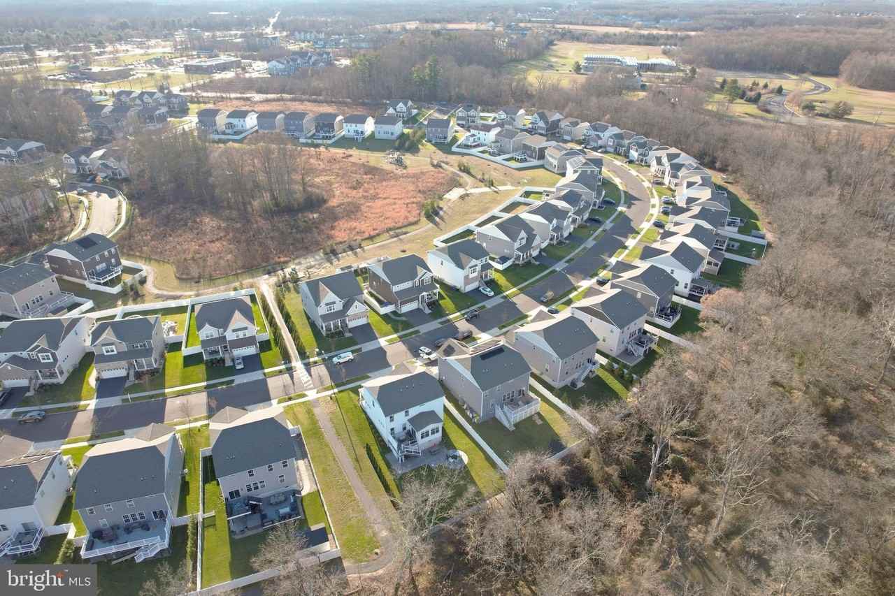 65 Westmont Dr - Photo 5 of 50