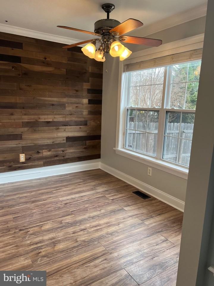 122 Wilson Ln - Photo 4 of 27