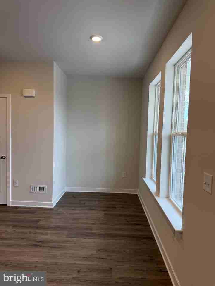 777 Platinum Dr - Photo 6 of 39