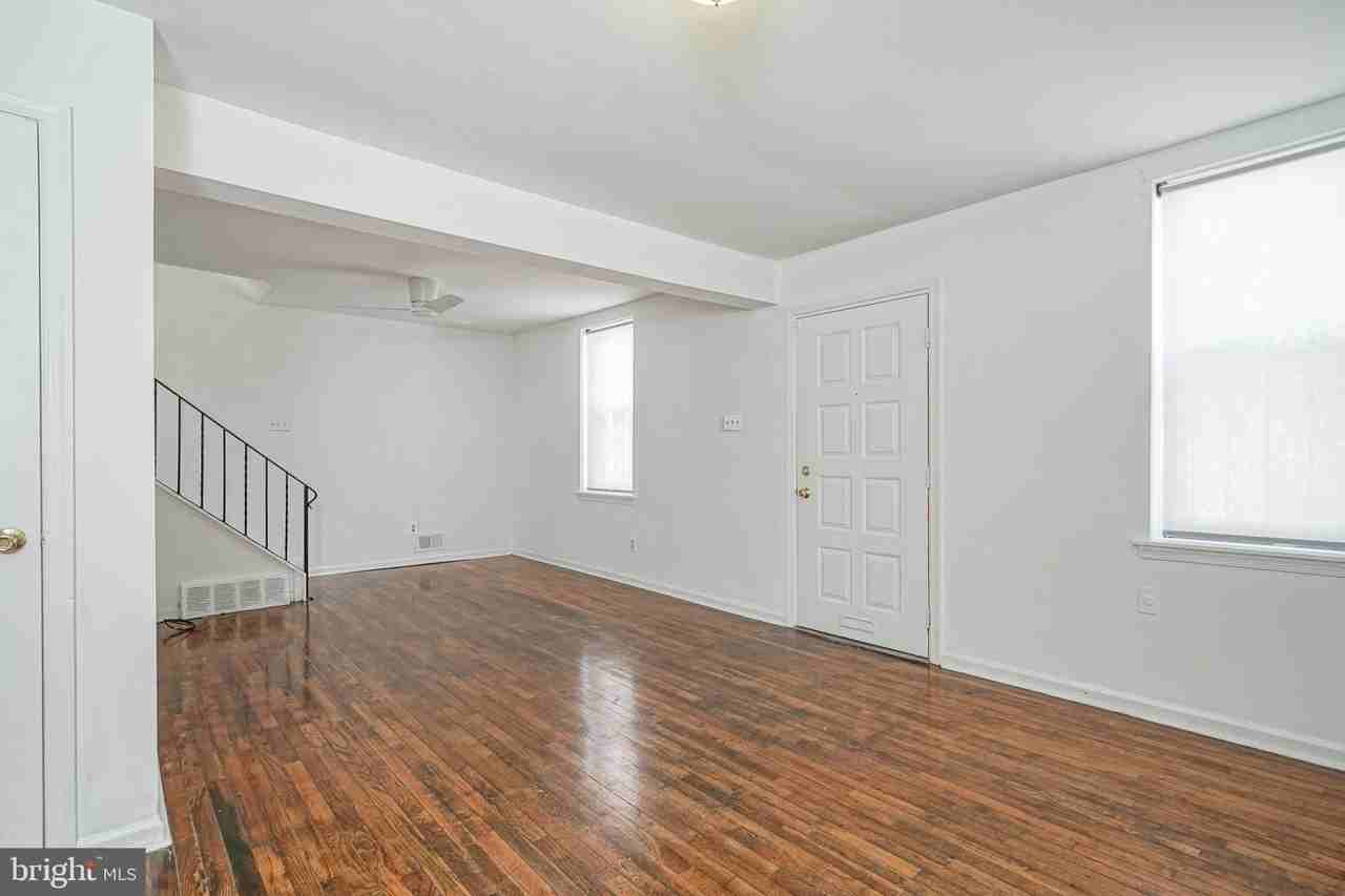 1208 Webster St ## 12 - Photo 3 of 25