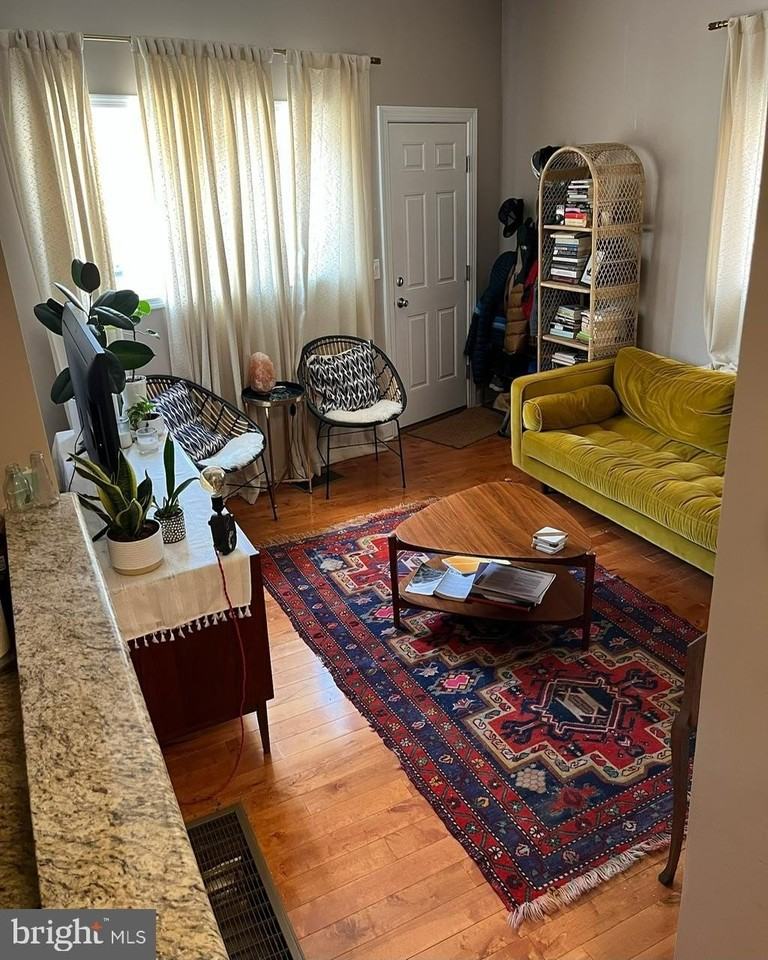 2001 Tulip St Unit 1 - Photo 2 of 14