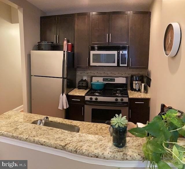 2001 Tulip St Unit 1 - Photo 5 of 14