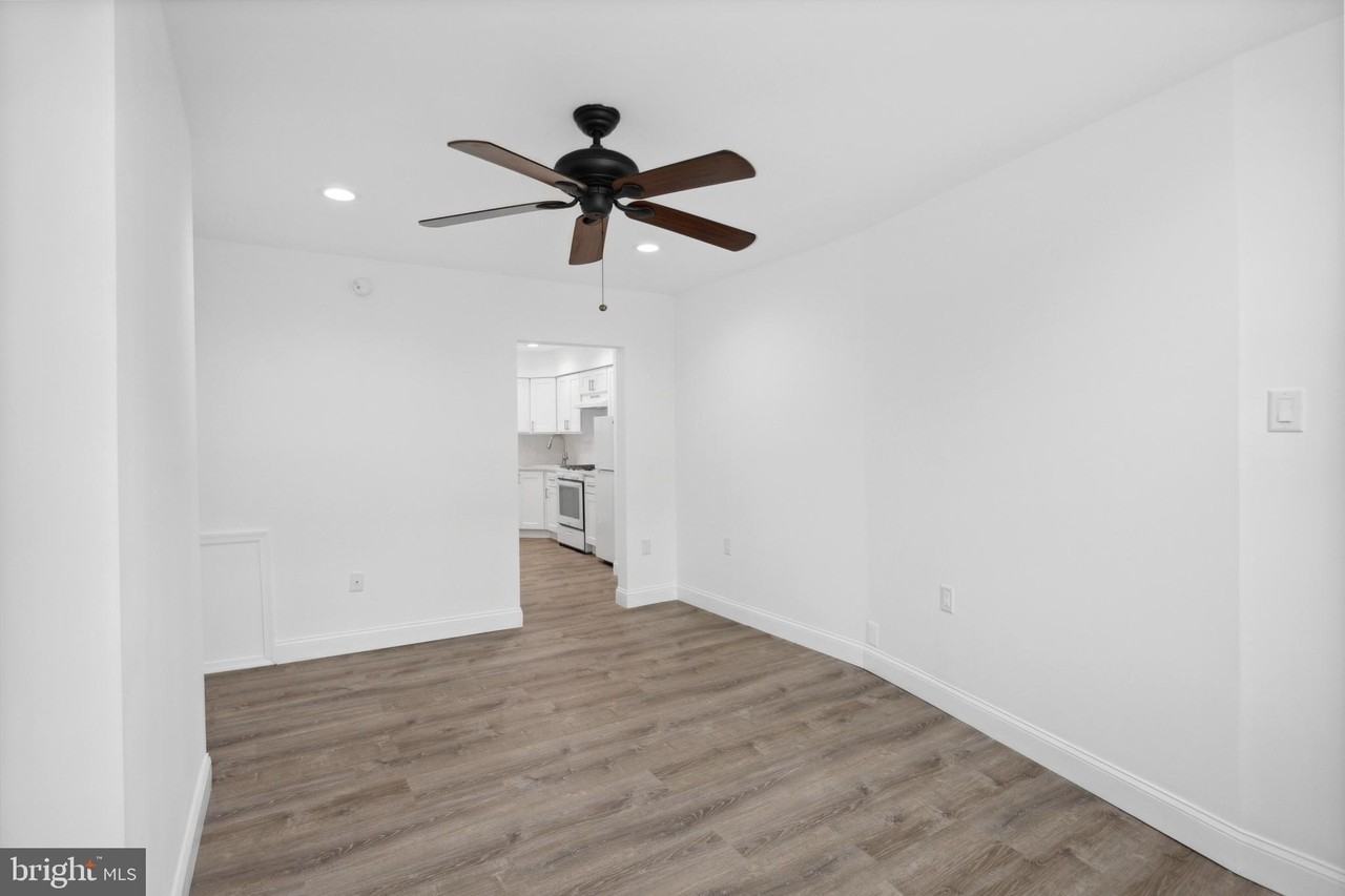 2205 S 20th St #1 - Photo 3 of 11