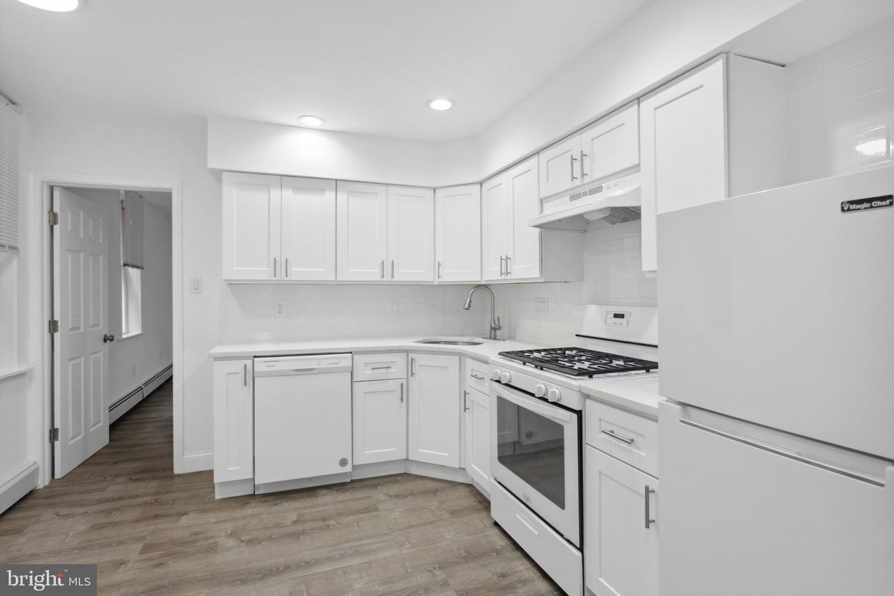 2205 S 20th St #1 - Photo 5 of 11