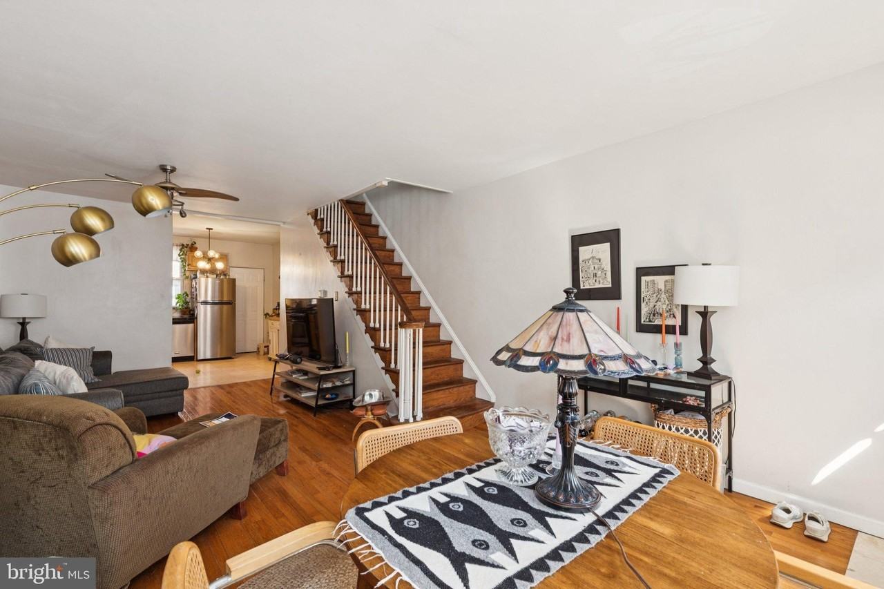 728 S Smedley St - Photo 2 of 33