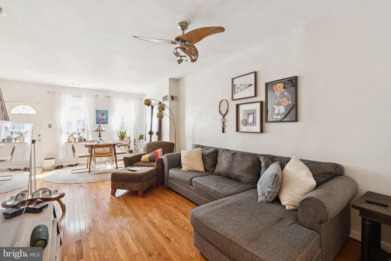 728 S Smedley St - Photo 4 of 33