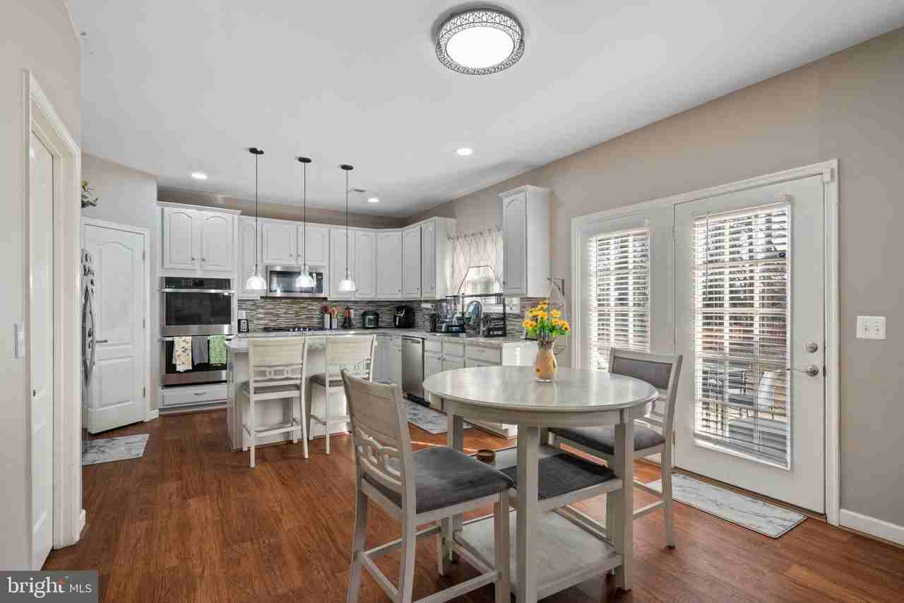 523 Windermere Dr - Photo 7 of 37