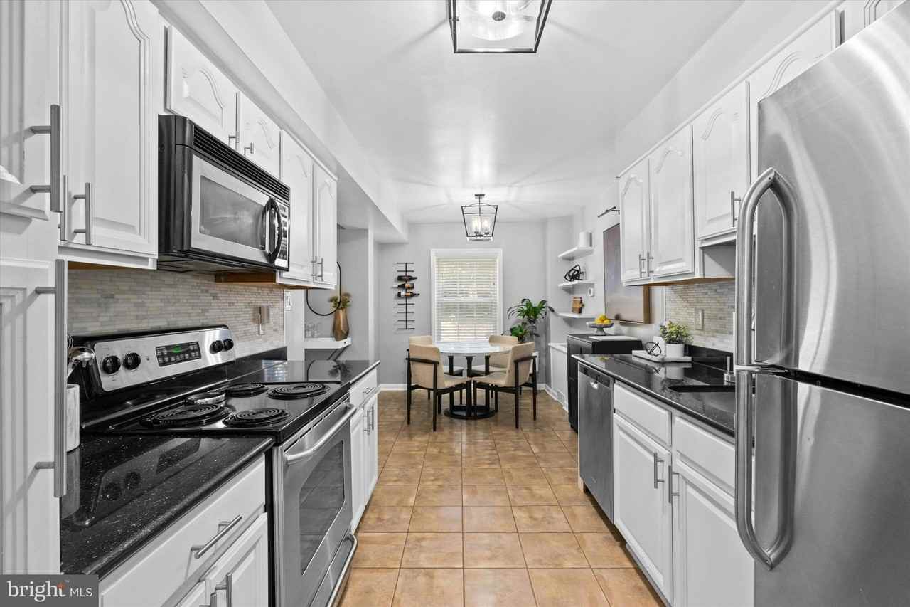 3332 Spring Ln Apt C10 - Photo 4 of 25