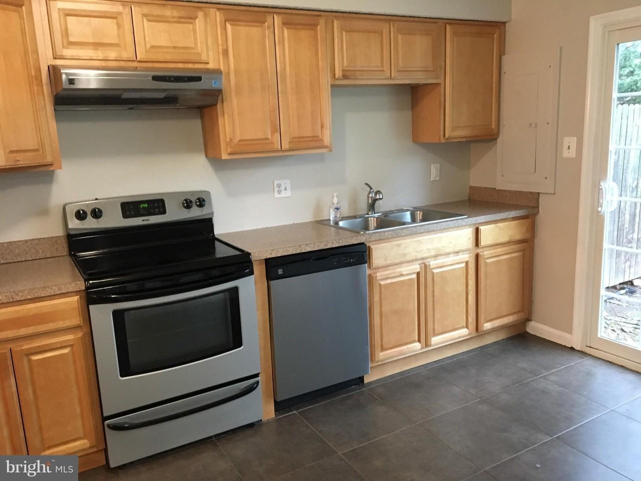 6100D Hoskins Hollow Cir Unit D - Photo 5 of 12