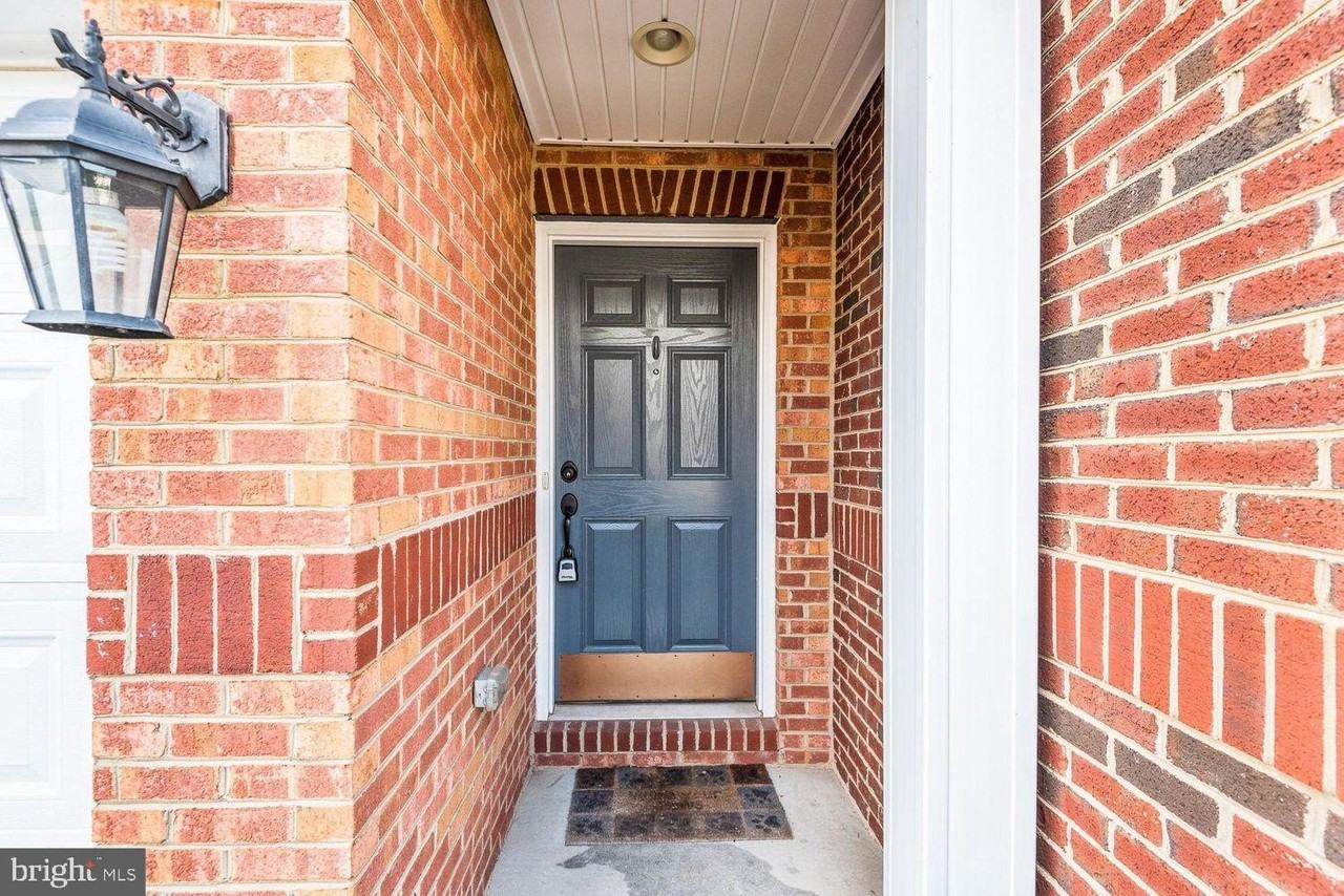 41833 Diabase Sq - Photo 2 of 24