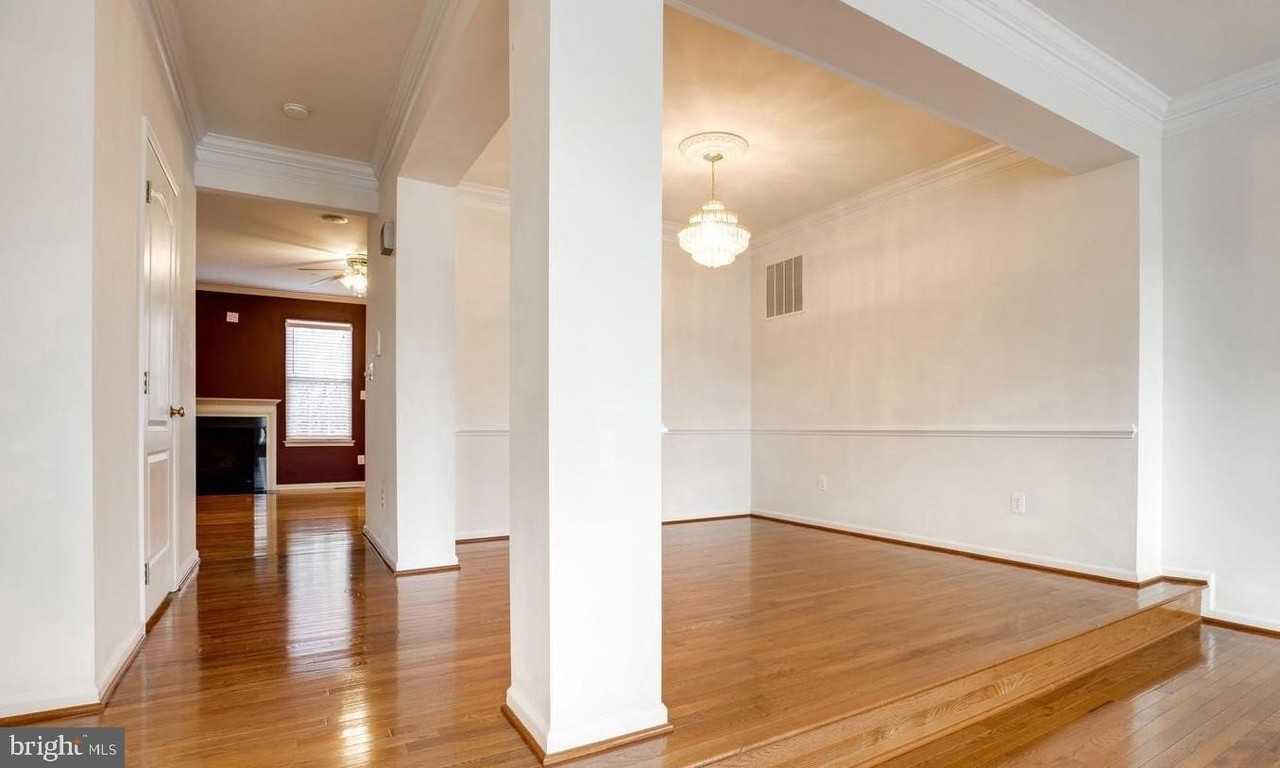 25859 Kirkwood Sq - Photo 7 of 38