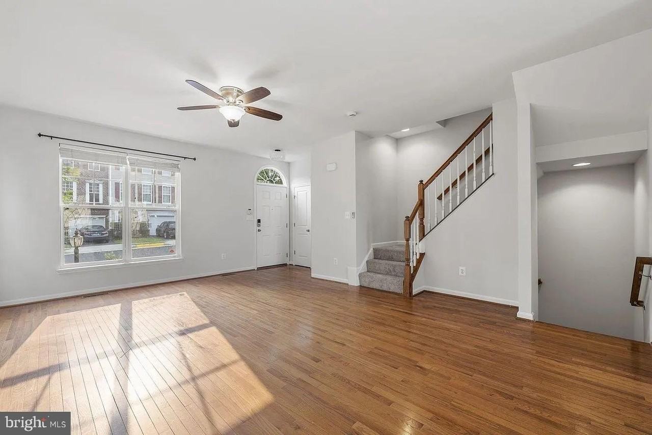 11901 Benton Lake Rd - Photo 3 of 18