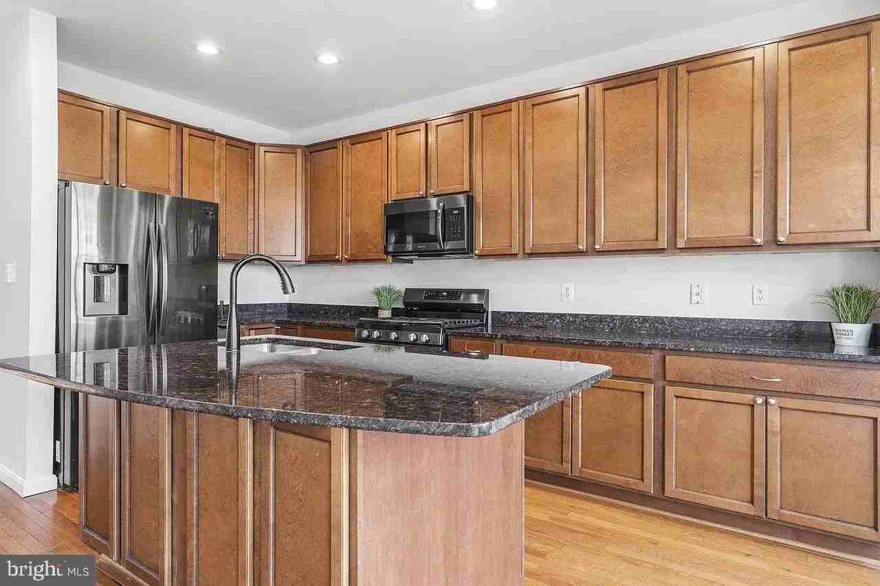 11901 Benton Lake Rd - Photo 4 of 18