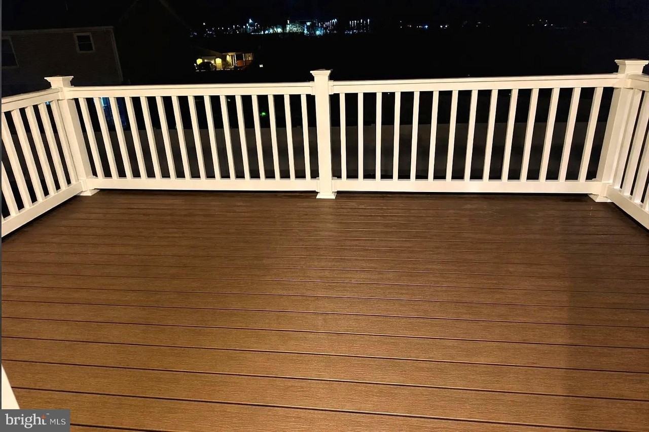 420 Circle Dr - Photo 3 of 30