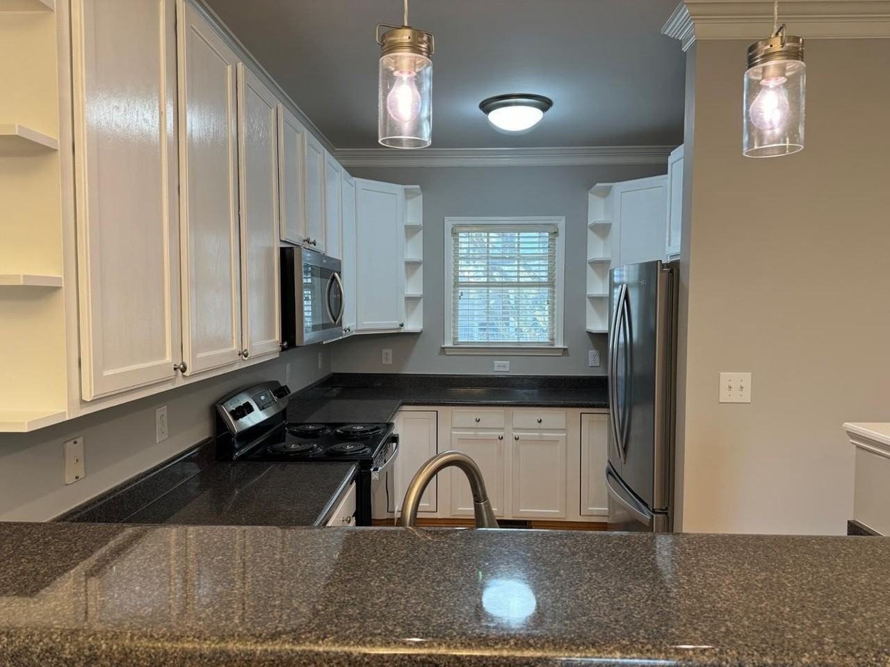 5324 Goldenglow Way - Photo 7 of 17