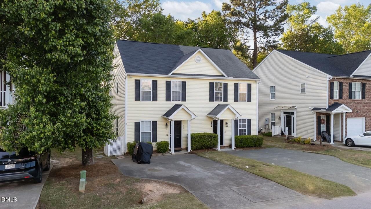 225 Woodson Dr - Photo 2 of 49