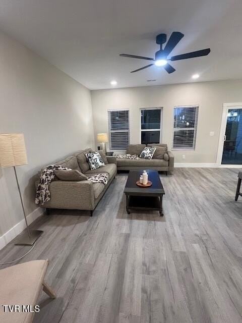 703 N Main Ave Unit 1 - Photo 2 of 26