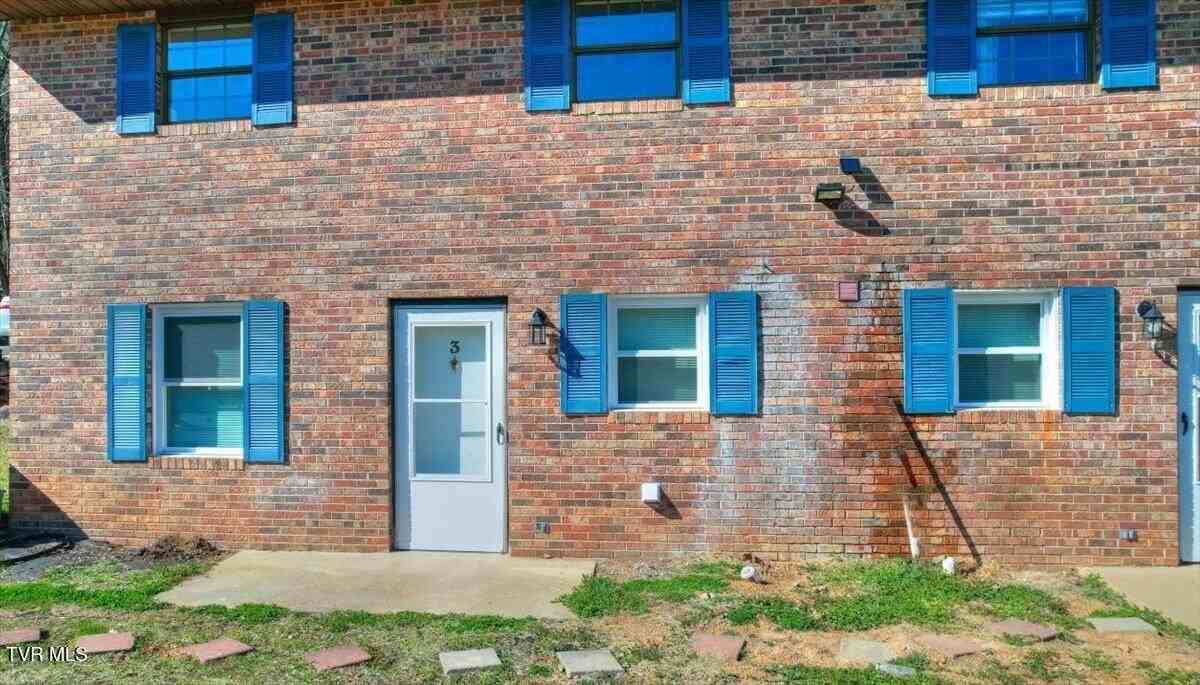 241 Parker St #1 - Photo 2 of 23