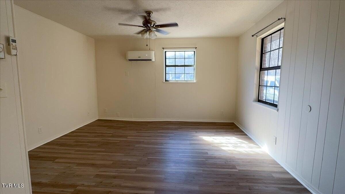 241 Parker St #1 - Photo 7 of 23