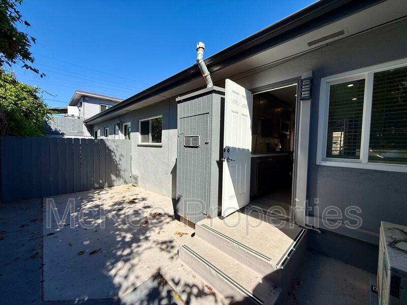 1658 Cable St - Photo 7 of 7