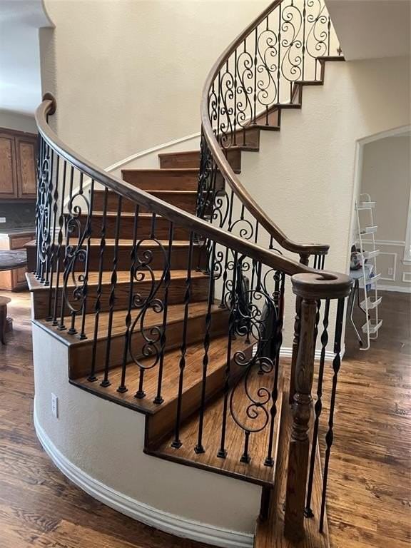 1216 Tioga Dr - Photo 5 of 19