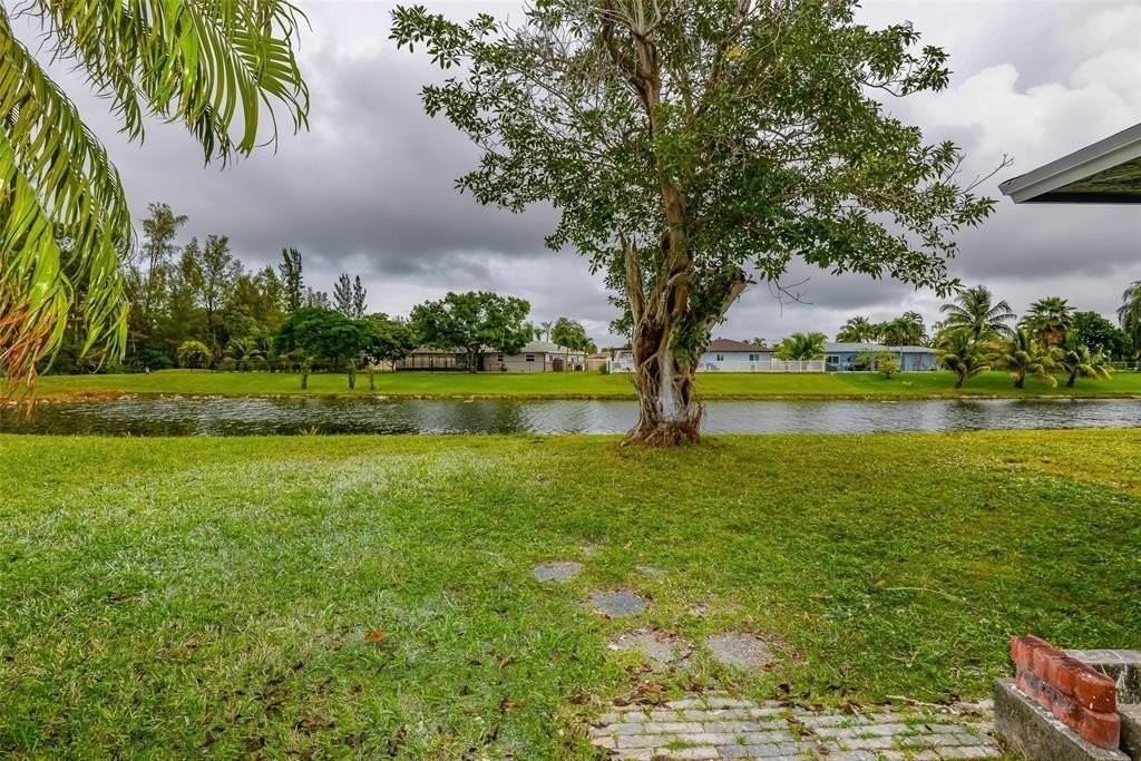 22500 Labrador St - Photo 4 of 27