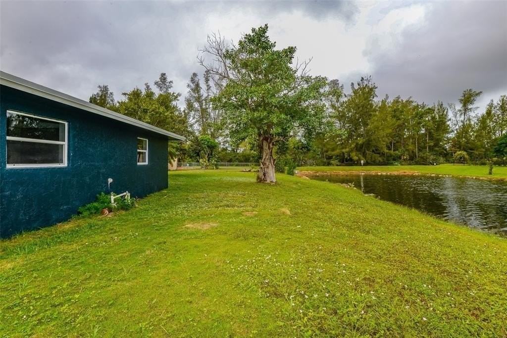 22500 Labrador St - Photo 6 of 27